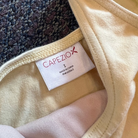 Little girl ballet outfit set for dance class, Capezio leotard & skirt, size 6-7 - Picture 3 of 5
